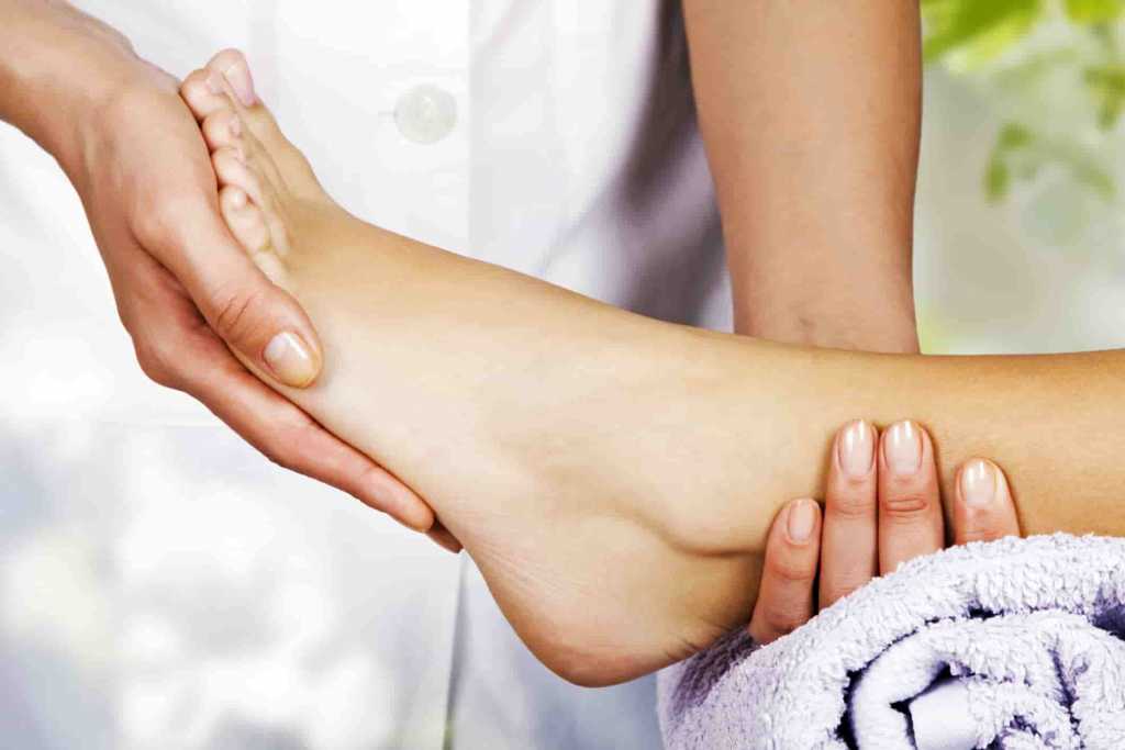 153187442 min - Top 5 Benefits of Leg Massage Everyone Should Know