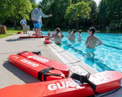 SEVEN REASONS WHY YOU SHOULD ENROLL YOURSELF IN A LIFEGUARD TRAINING PROGRAM 1635435617 400x320 - SEVEN REASONS WHY YOU SHOULD ENROLL YOURSELF IN A LIFEGUARD TRAINING PROGRAM