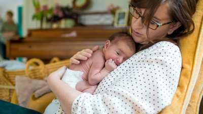 4 Ways To Deal With Your Newborns Disturbed Sleeping Schedule 72652 1 400x224 - 4 Ways To Deal With Your Newborn's Disturbed Sleeping Schedule